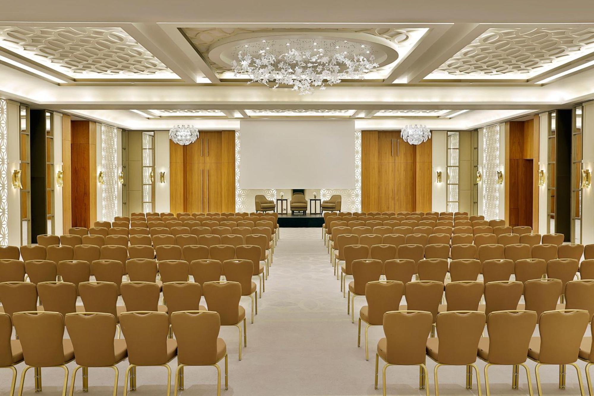 Sheraton Astana Hotel Exterior photo The ballroom