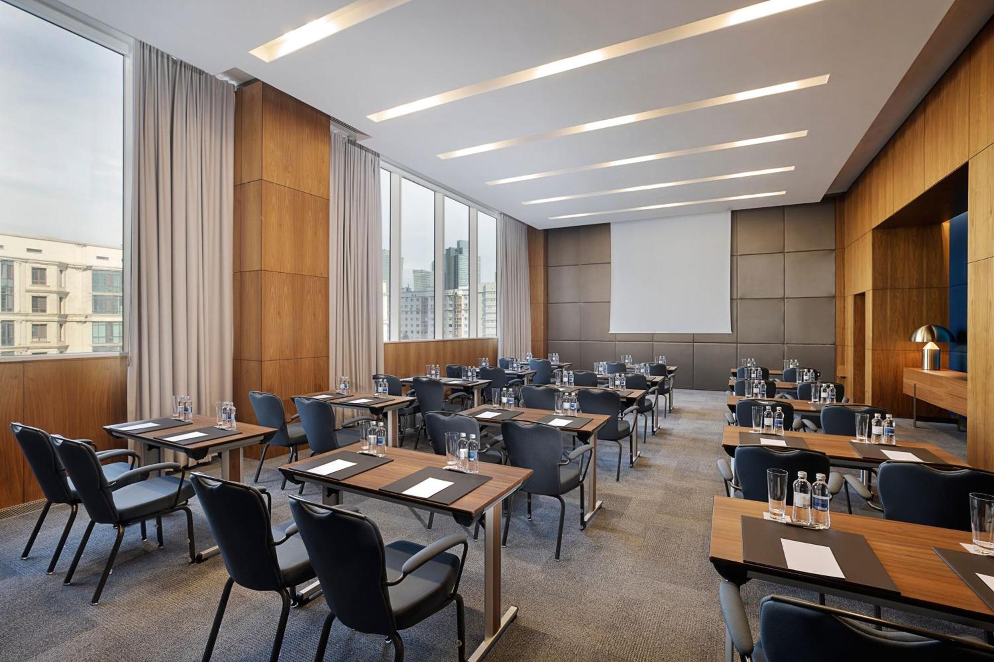 Sheraton Astana Hotel Exterior photo Meeting room