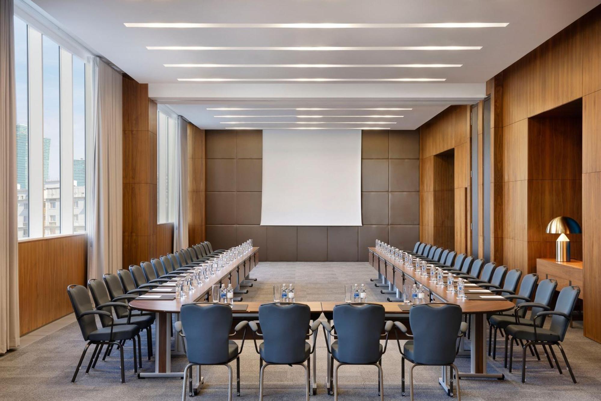 Sheraton Astana Hotel Exterior photo The boardroom