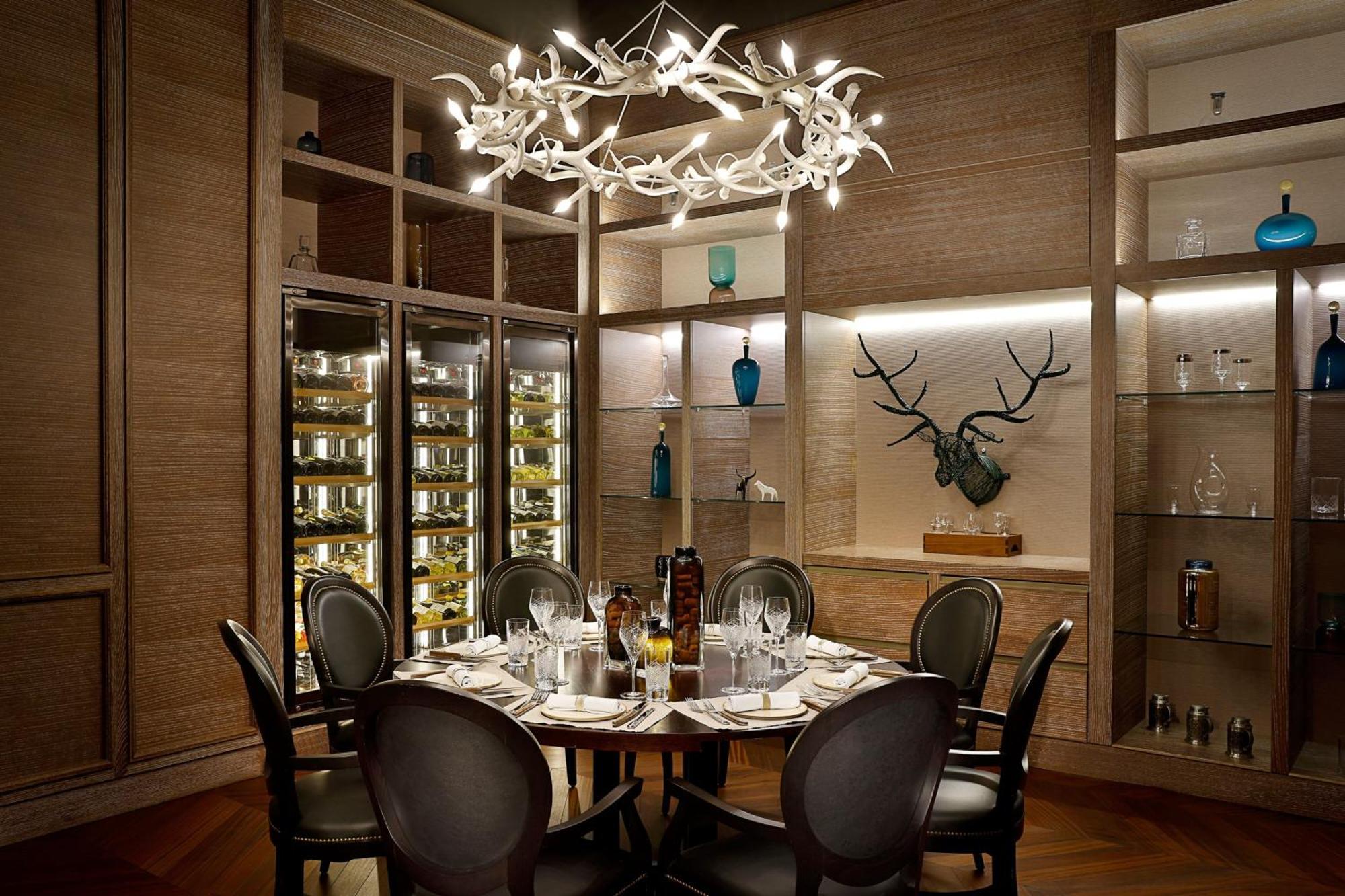 Sheraton Astana Hotel Exterior photo The Wine Room
